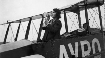 Mackay, better known as actress Poppy Wyndham, was so famous that candy companies gave away trading cards with her photo on them. Her, dream, however, was to fly.