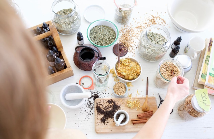 MAKING YOUR OWN HERBAL&nbsp;MEDICINE